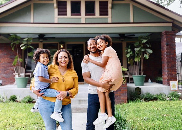 Read the H1 2025 Latin America Housing Matters Report by Sirva